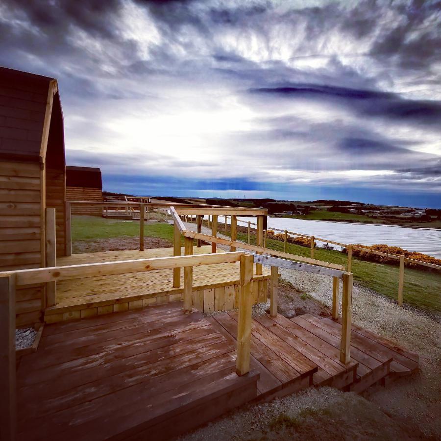 Gowanview Glamping Hotel Банф Екстериор снимка